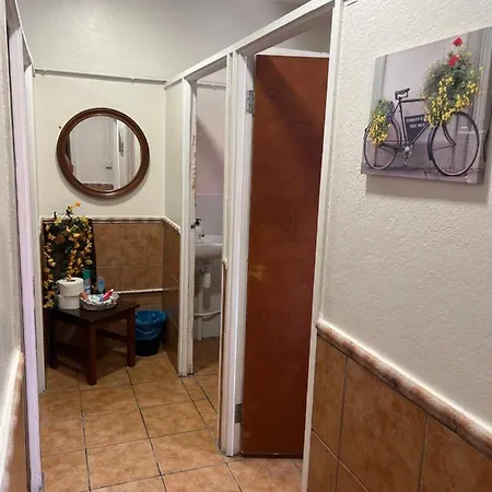 Emile Youth Hostel *